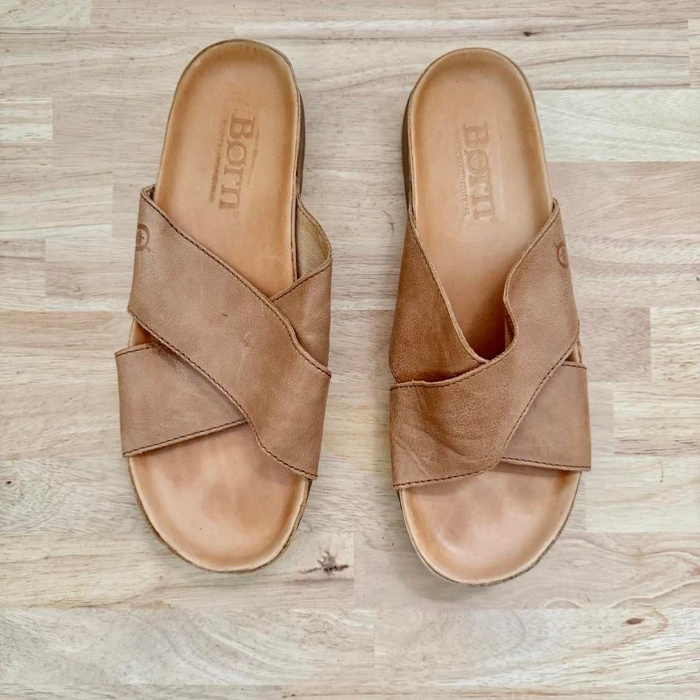 Born leather crisscross sandal slide size 10 tan brown